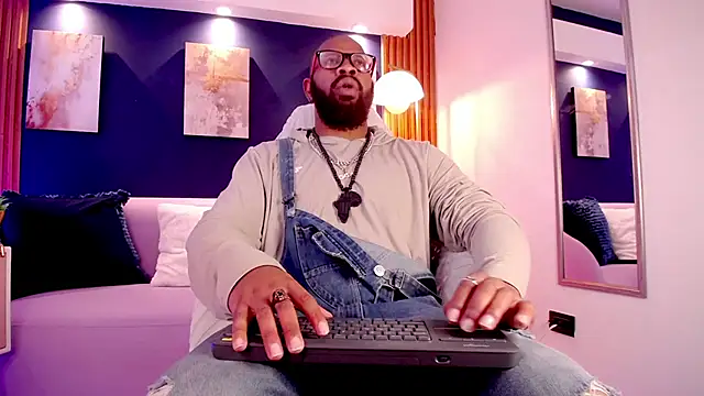 Snapshot of King_Malik chatting on March 12, 1:26 pm King Malik online show from March 12, 1:26 pm