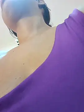 Snapshot of Luna_20x chatting on October 23, 6:39 pm Luna 20x online show from October 23, 6:39 pm