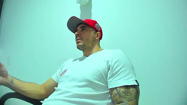 Snapshot of Dagoti chatting on February 3, 2:53 am Dagoti online show from February 3, 2:53 am