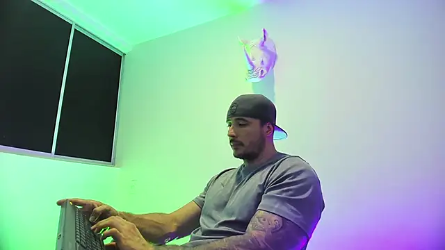 Snapshot of Dagoti chatting on February 5, 1:12 am Dagoti online show from February 5, 1:12 am