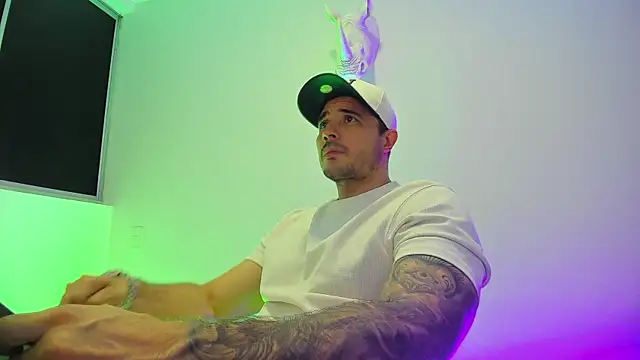 Snapshot of Dagoti chatting on February 14, 8:09 pm Dagoti online show from February 14, 8:09 pm