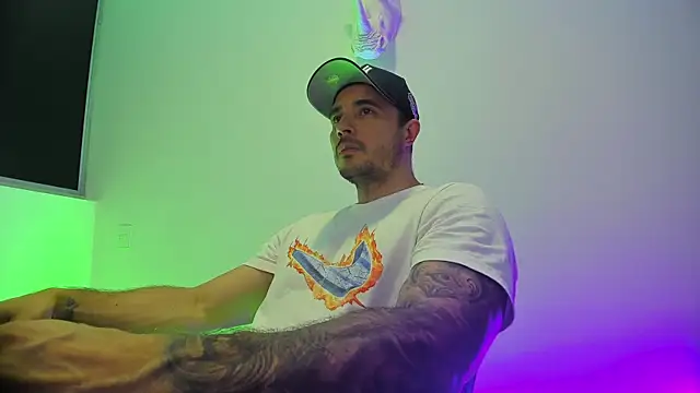 Snapshot of Dagoti chatting on February 17, 1:36 am Dagoti online show from February 17, 1:36 am