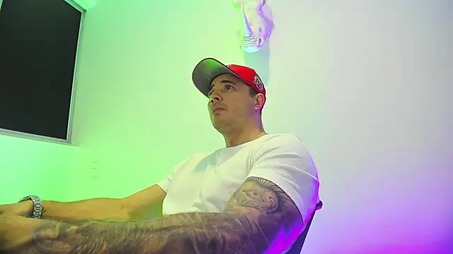 Snapshot of Dagoti chatting on February 9, 1:36 am Dagoti online show from February 9, 1:36 am