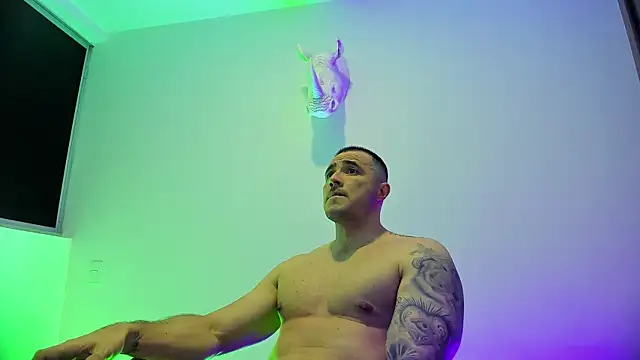 Snapshot of Dagoti chatting on February 22, 3:35 pm Dagoti online show from February 22, 3:35 pm