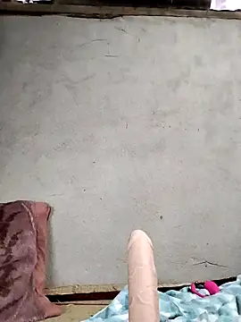 Snapshot of Baby-sexyass96 chatting on February 14, 2:56 am Baby-sexyass96 online show from February 14, 2:56 am