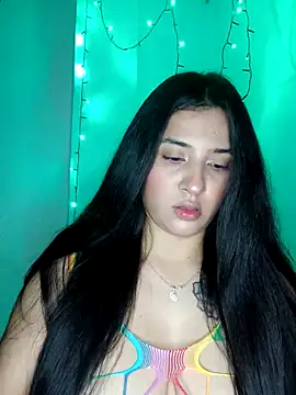 VALENTINA ROUSE  online show from May 9, 2:15 am