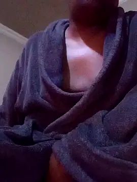 Snapshot of OnlyMoneyIwanT chatting on October 12, 12:06 pm OnlyMoneyIwanT online show from October 12, 12:06 pm