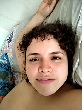 Snapshot of SeleneLuminari8 chatting on February 3, 5:40 pm SeleneLuminari8 online show from February 3, 5:40 pm