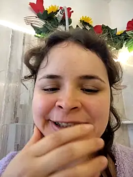 Snapshot of SeleneLuminari8 chatting on February 27, 3:45 pm SeleneLuminari8 online show from February 27, 3:45 pm