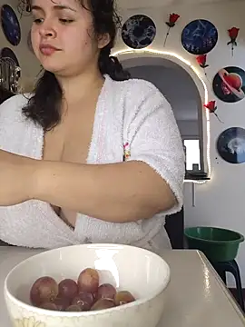 SeleneLuminari8 online show from April 22, 5:09 pm