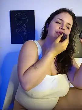 Snapshot of SeleneLuminari8 chatting on July 8, 1:34 pm SeleneLuminari8 online show from July 8, 1:34 pm
