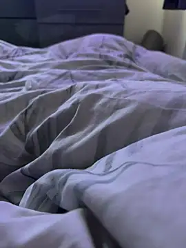 leroy9501 online show from March 13, 8:19 am