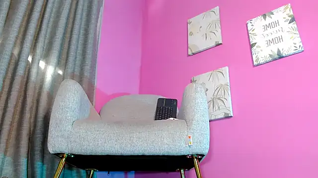 emily ox0 online show from June 20, 6:24 pm