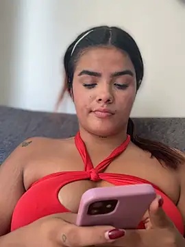 Kaily Sweet16 online show from February 8, 6:49 pm