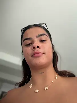 Kaily Sweet16 online show from February 15, 4:39 pm