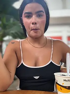 Kaily Sweet16 online show from March 14, 7:31 pm