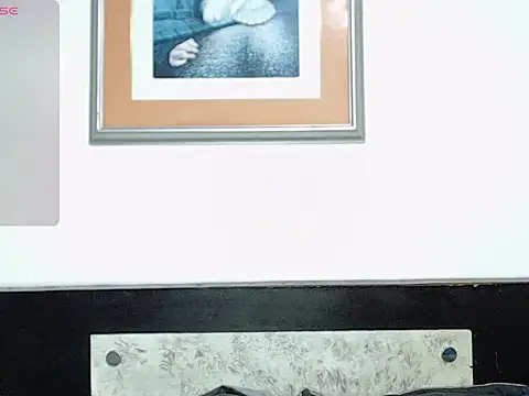 Snapshot of celestegilbert chatting on November 18, 11:26 pm celestegilbert online show from November 18, 11:26 pm