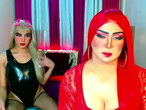 Snapshot of UnlimitedCumShow chatting on November 11, 11:31 pm UnlimitedCumShow online show from November 11, 11:31 pm