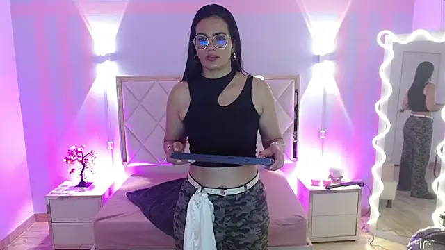 Rosalind tay online show from March 18, 11:35 am