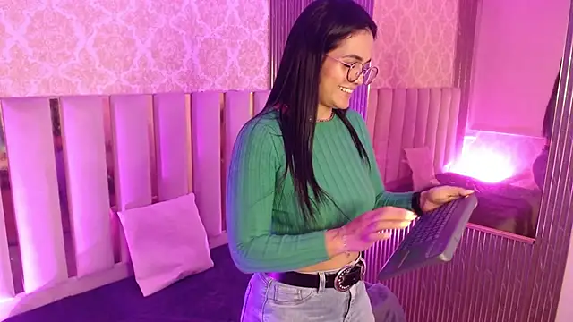 Rosalind tay online show from April 9, 3:08 am