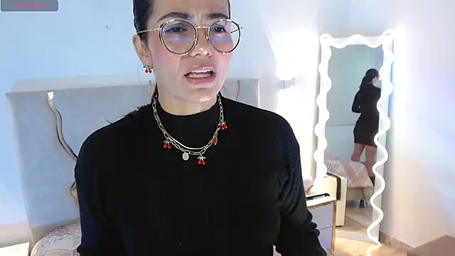 Rosalind tay online show from December 4, 11:09 am