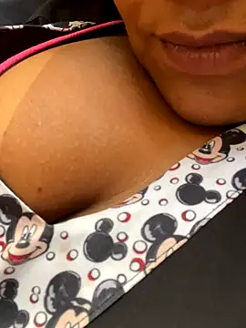 morenaluaa online show from November 28, 4:18 pm