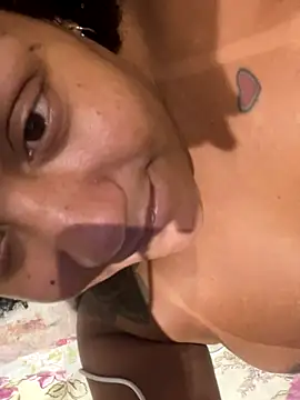 morenaluaa online show from October 24, 2:43 am