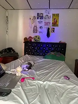 venusobryan 55 online show from November 17, 8:46 pm