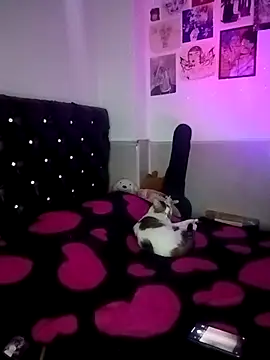 venusobryan 55 online show from April 7, 11:17 pm