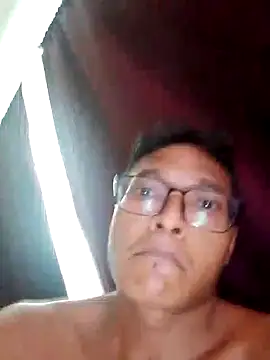 Snapshot of Ayie1822@xh chatting on October 3, 12:47 am Ayie1822xh online show from October 3, 12:47 am