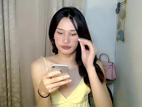 SerenaCortesi online show from April 8, 4:08 pm