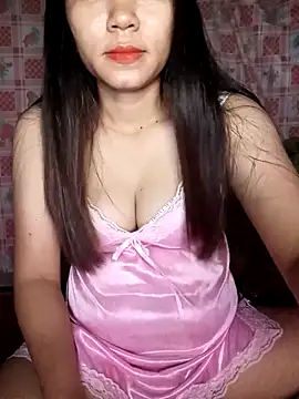 Snapshot of Ladygirl_x chatting on October 18, 6:21 pm Ladygirl x online show from October 18, 6:21 pm