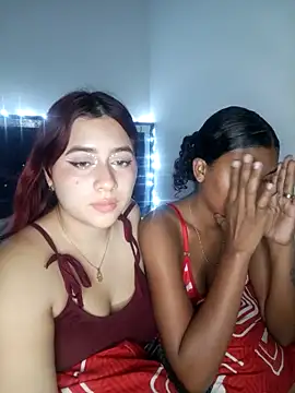 Chloe Sky love online show from February 19, 4:31 am