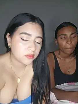 Chloe Sky love online show from May 29, 4:07 am