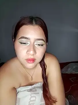 Chloe Sky love online show from May 7, 2:38 am