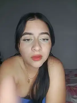Chloe Sky love online show from May 30, 3:35 am