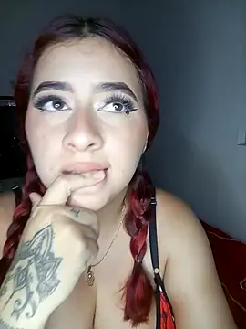 Chloe Sky love online show from November 7, 4:06 am