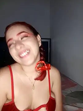 Chloe Sky love online show from October 4, 4:58 am