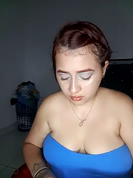 Chloe Sky love online show from April 22, 4:08 am