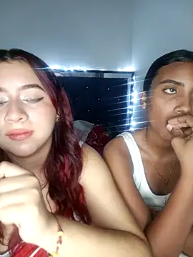 Chloe Sky love online show from February 21, 4:03 am