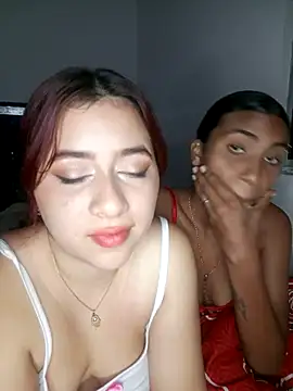 Chloe Sky love online show from March 25, 4:12 am