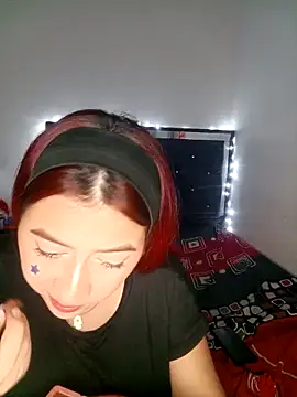 Chloe Sky love online show from February 18, 1:03 am