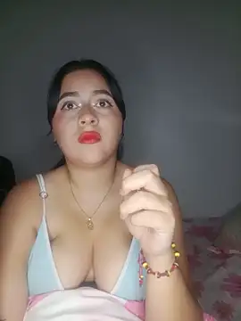 Chloe Sky love online show from May 26, 3:37 am