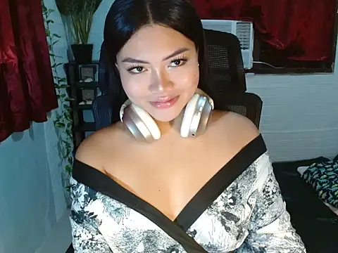 naughtyhothailey online show from June 27, 11:11 pm