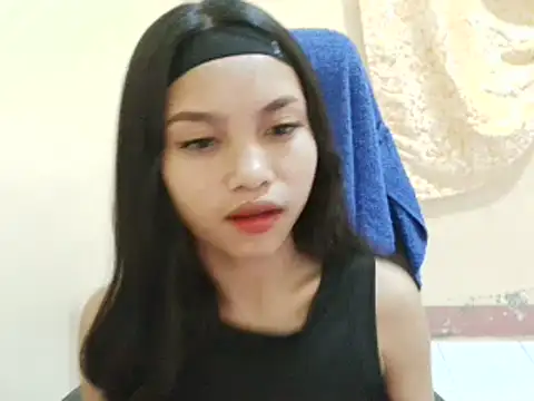 Snapshot of Lovely_angel19 chatting on July 10, 9:09 am Lovely angel19 online show from July 10, 9:09 am