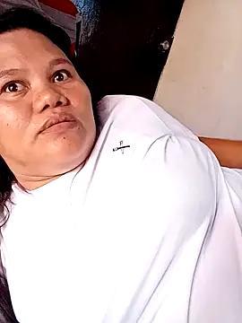 Snapshot of xxwild_pussyxx chatting on November 7, 3:44 am xxwild pussyxx online show from November 7, 3:44 am