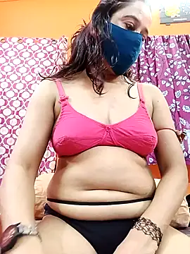 Snapshot of Hotpuja25 chatting on June 11, 4:42 am Hotpuja25 online show from June 11, 4:42 am