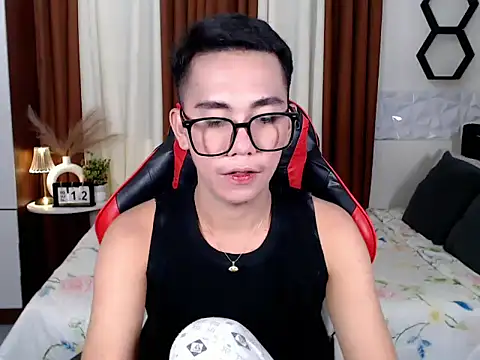 Snapshot of drinkmycumx chatting on February 12, 12:49 pm drinkmycumx online show from February 12, 12:49 pm