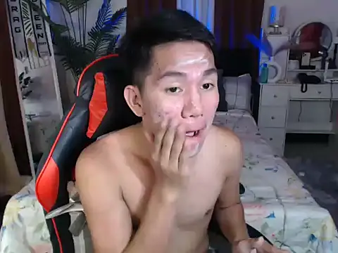 Snapshot of drinkmycumx chatting on December 22, 9:15 pm drinkmycumx online show from December 22, 9:15 pm