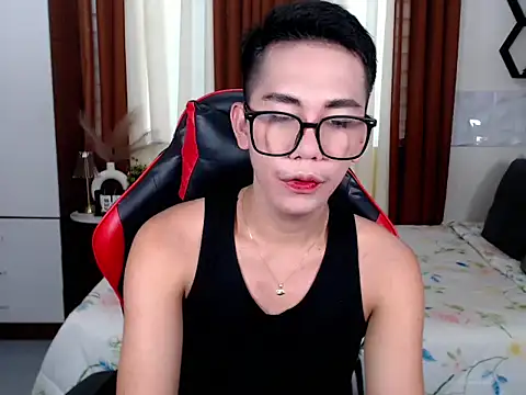 Snapshot of drinkmycumx chatting on February 16, 2:21 am drinkmycumx online show from February 16, 2:21 am